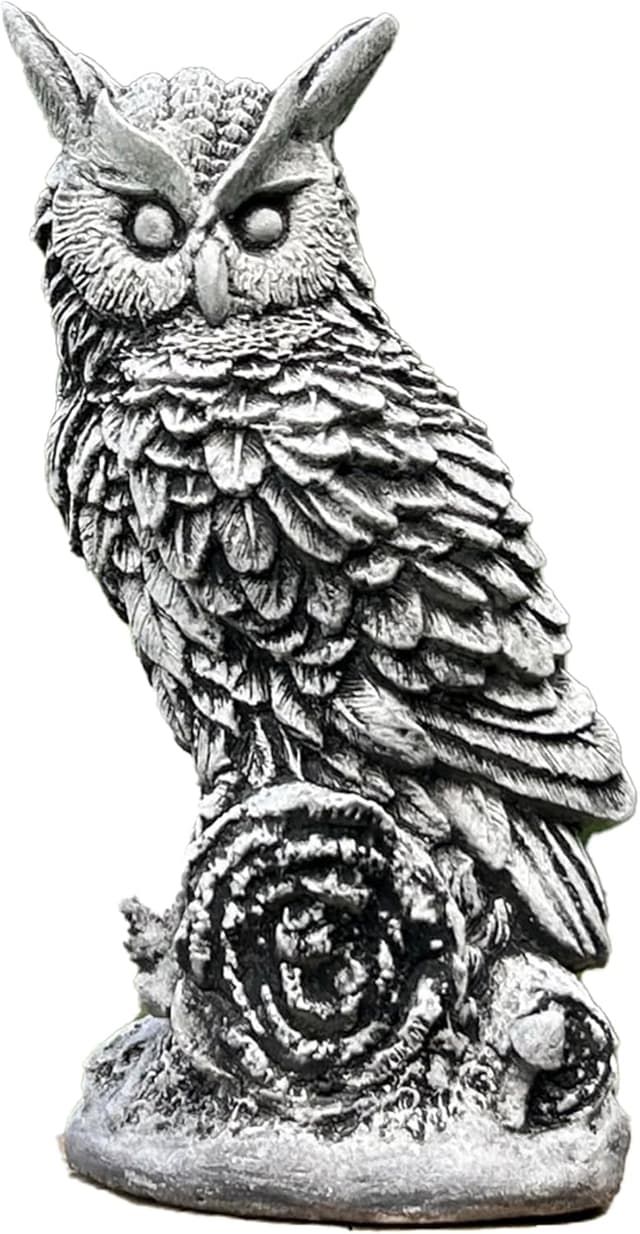 Dekoracyjna ogrodowa, kamienna figura, sowa na AST, prawa strona